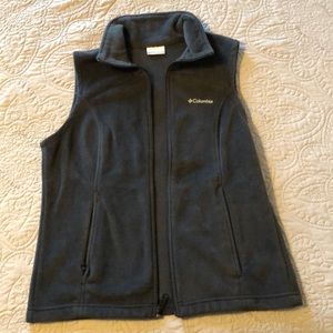 Columbia vest